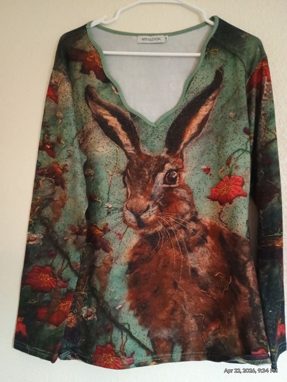 Misslook Green Rabbit-Print V-Neck Women's Shirt